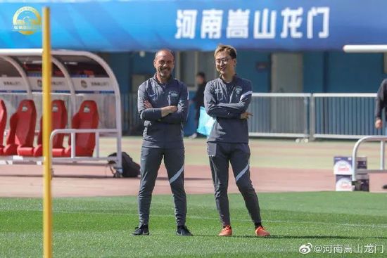 皇马目前也在考虑，该如何在下赛季为俱乐部配备一个豪华的阵容。